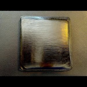 Used Louis Vuitton Eli Leather Bi-fold Wallet